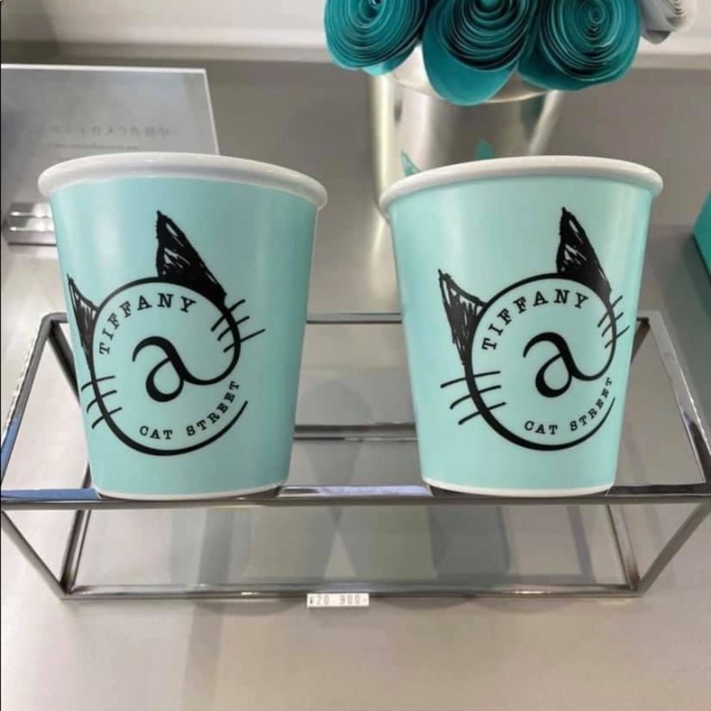 ISO TIFFANY CAT STREET CUPS